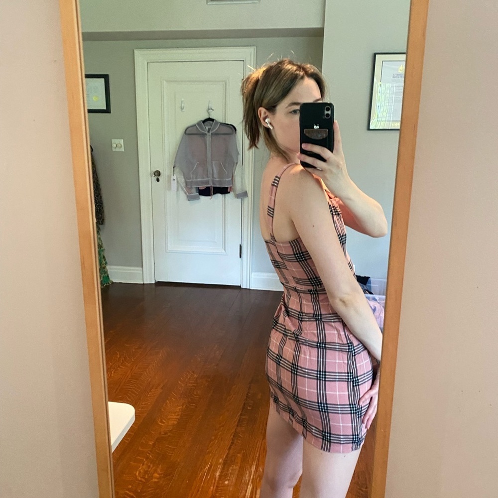 Pink Plaid Checkered Mini Dress size 4 Summer Vacation Burberry-Inspired Print - Picture 5 of 9